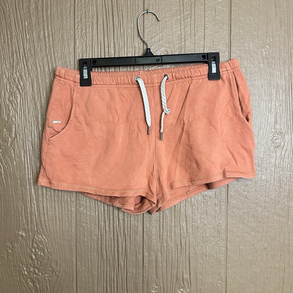 Vuori Women's Sunnyside Short Small Cinnamon 2" Inseam Athleisure Casual - Picture 1 of 5